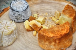В Украине заработал крупнейший завод по производству сыра из козьего молока